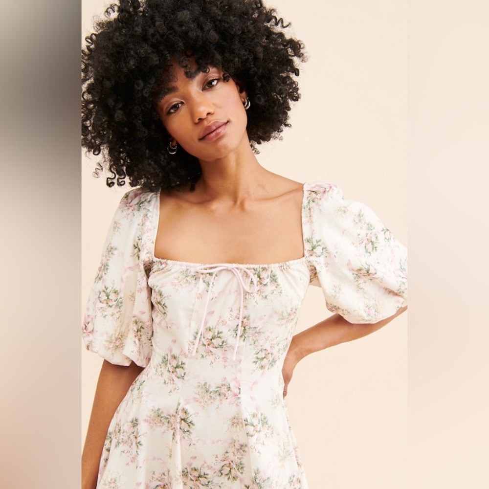 Selkie Cream Floral Midi Dress - Picture 4 of 11